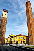 Pavia - Le torri medioevali 